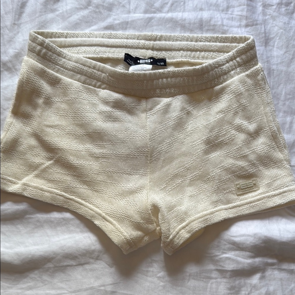 Men’s Cream Textured Shorts ES collection from Barcelona Spain size s/30